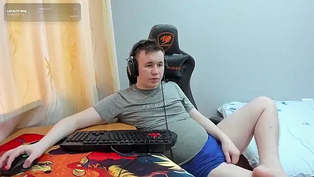 Show modela iliaskrislove na web-kameri