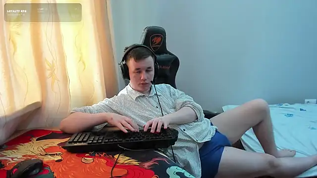 iliaskrislove 网络视讯表演