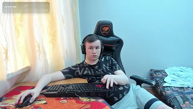 iliaskrislove's Webcam Show