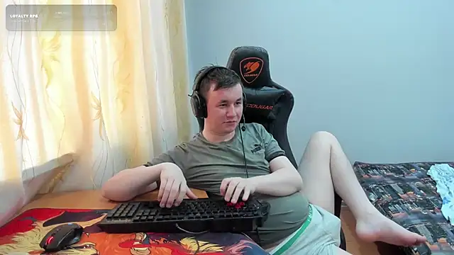 iliaskrislove 网络视讯表演