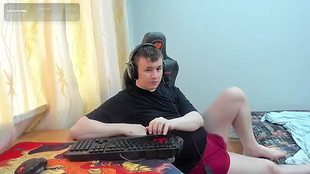 Show modela iliaskrislove na web-kameri