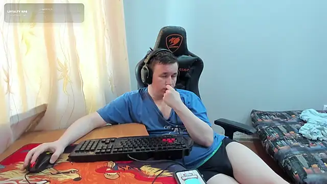 Show modela iliaskrislove na web-kameri