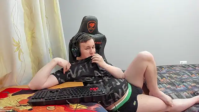 Вебкам-шоу iliaskrislove