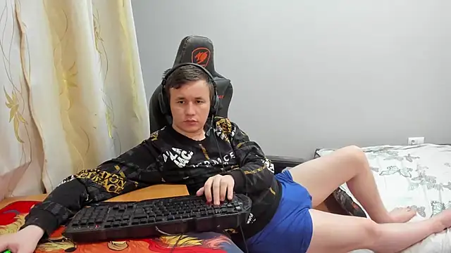iliaskrislove – webcam-show