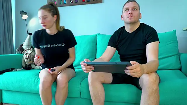 Pokazy przed kamerką – littlesweettifany