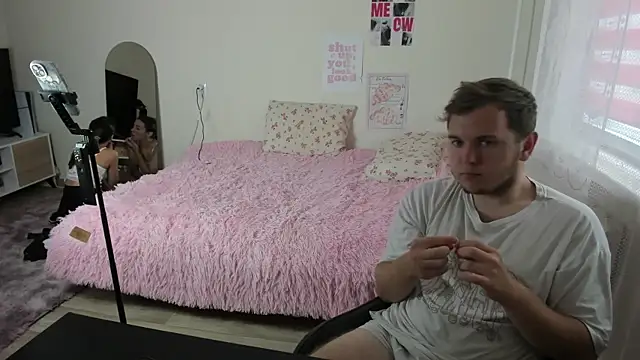 MashkaRay webcam show