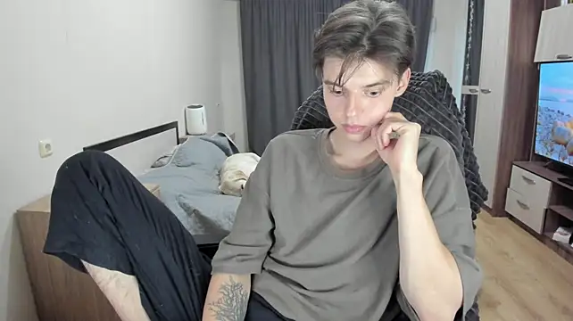 Liam_sexy1のウェブカメラショー