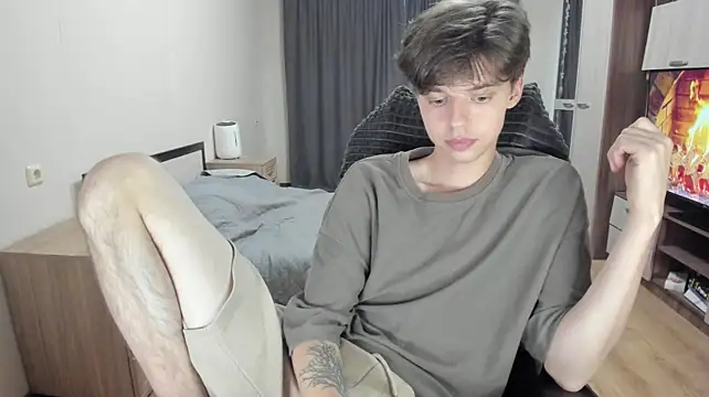 Liam_sexy1のウェブカメラショー