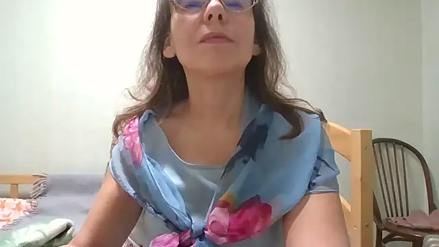 HollyJewel's Live XXX Chat