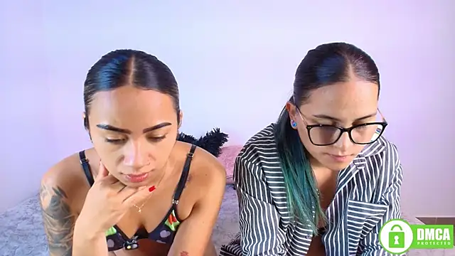 הופעת וובקאם של Jules_n_Gia