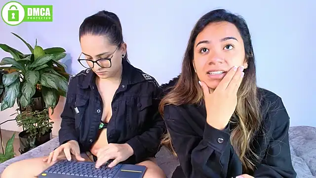 Вебкам-шоу Jules_n_Gia