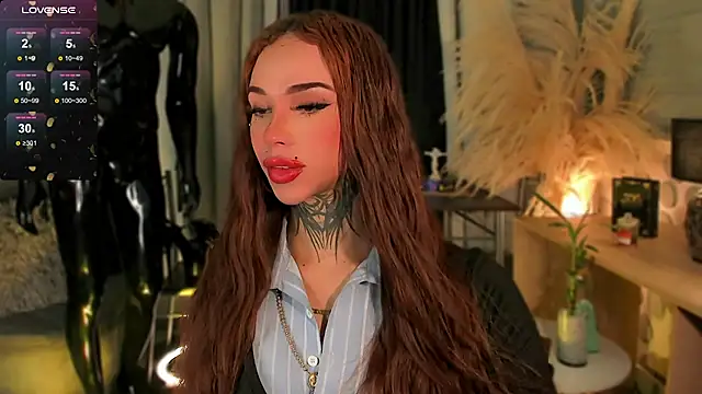 CALLME_SPACE Webcam show
