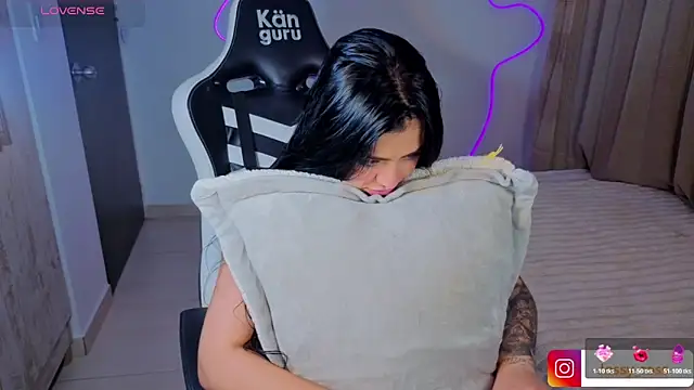 Victoryyy_n Live XXX chat
