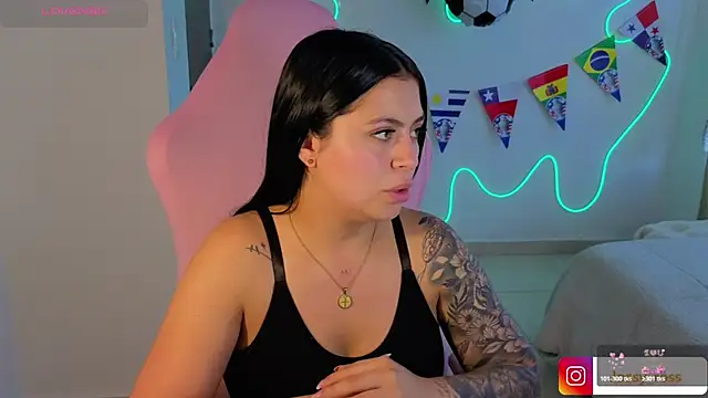 Czat XXX na żywo – Victoryyy_