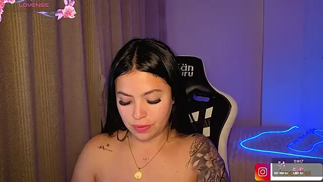 צ'אט XXX בשידור חי של Victoryyy_