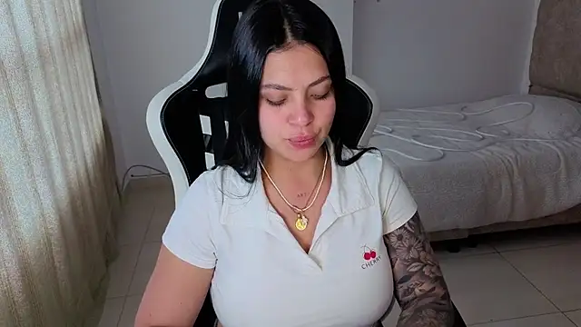 Czat XXX na żywo – Victoryyy_