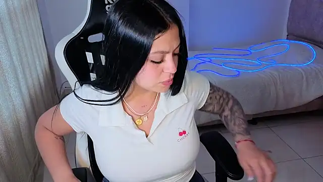 Živý XXX chat Victoryyy_
