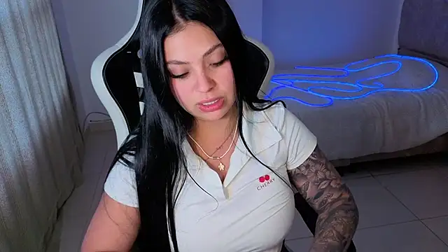 Victoryyy_ Chat XXX in diretta