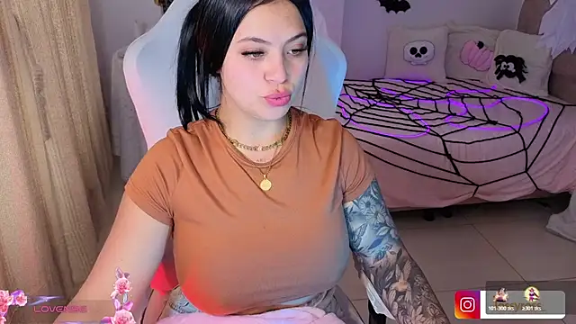 Victoryyy_ 网络视讯表演