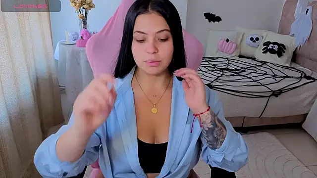 Victoryyy_ Show in webcam