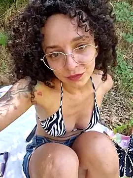 Emily_Posh Pertunjukan Webcam