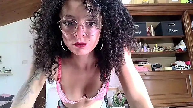 Show de Emily_Posh na webcam