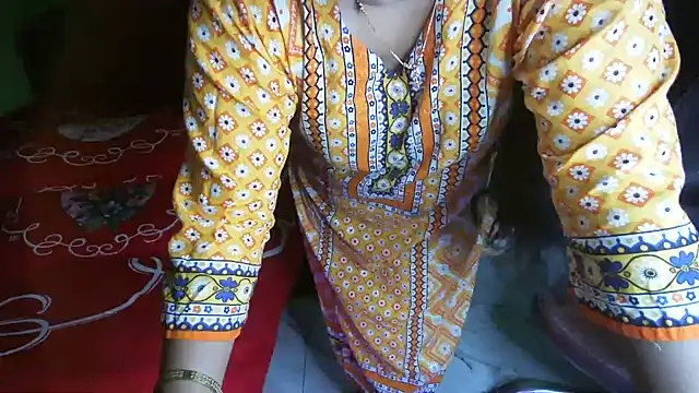 BengaliQueenStar's Live XXX Chat