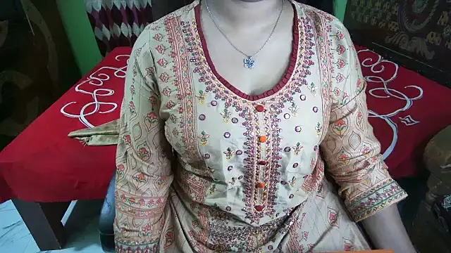 BengaliQueenStar – Naživo XXX chat