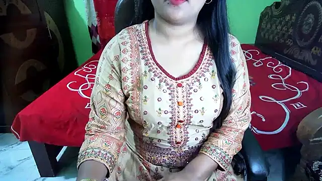 BengaliQueenStar's Live XXX Chat