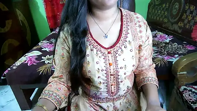 BengaliQueenStar's Live XXX Chat