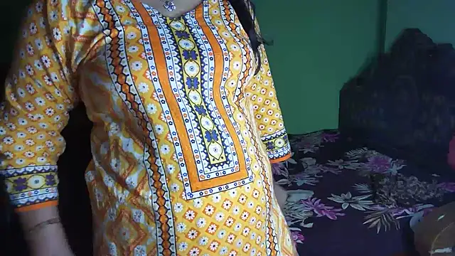 Chat +18 de BengaliQueenStar ao vivo