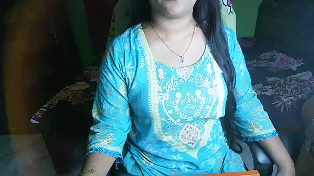 แชท XXX สดของ BengaliQueenStar