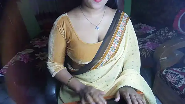 BengaliQueenStar's Live XXX Chat