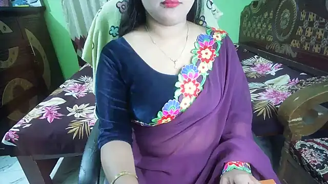BengaliQueenStar – Naživo XXX chat