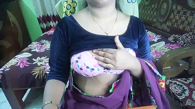Czat XXX na żywo – BengaliQueenStar