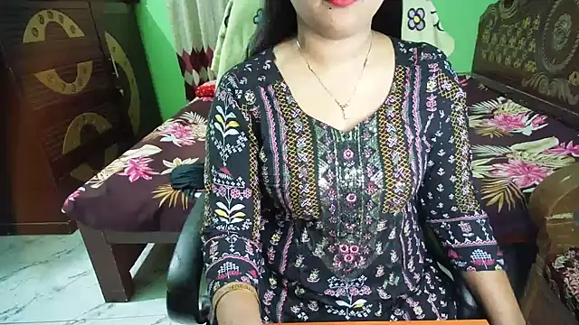 BengaliQueenStar 即時 XXX 聊天