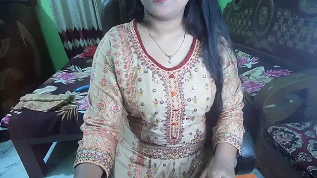 BengaliQueenStar Chat XXX live