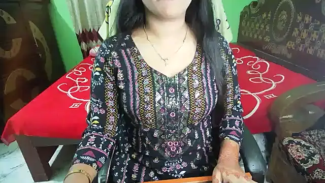 XXX chat uživo modela BengaliQueenStar