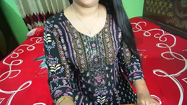 BengaliQueenStarのライブXXXチャット