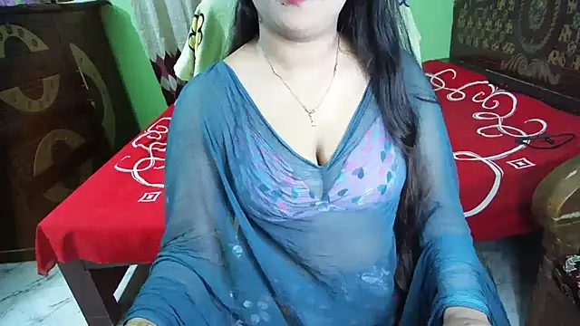 BengaliQueenStarのライブXXXチャット