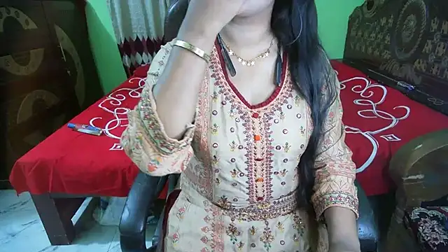 BengaliQueenStar's Live XXX Chat