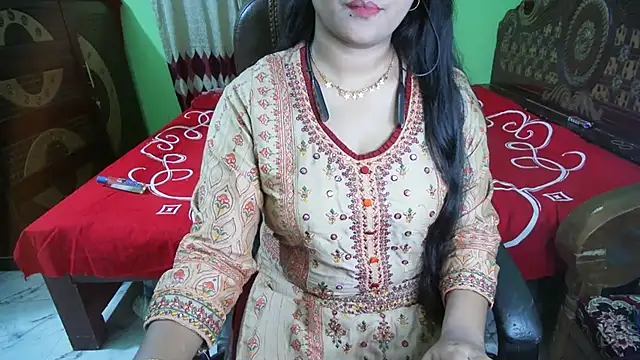 BengaliQueenStar live XXX chat