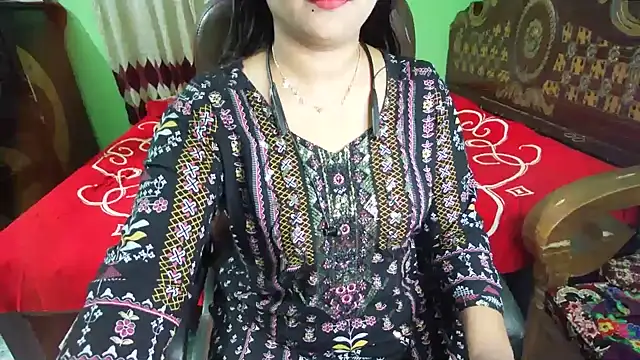 BengaliQueenStar 即時 XXX 聊天