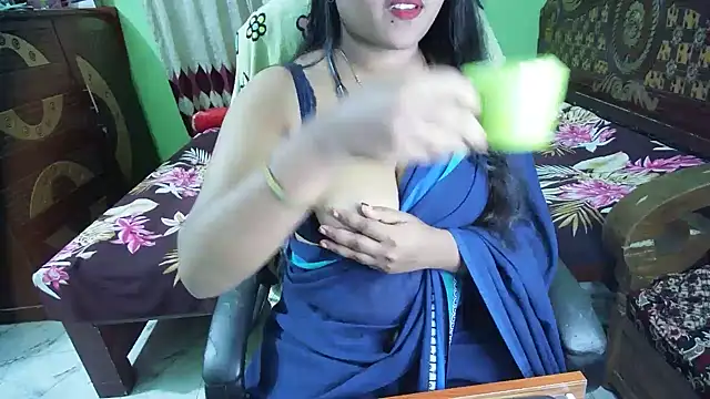 BengaliQueenStar's Live XXX Chat