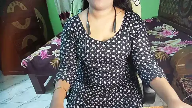 Czat XXX na żywo – BengaliQueenStar