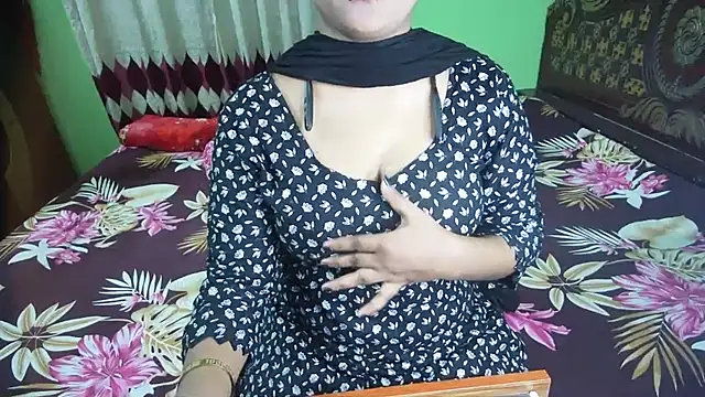 BengaliQueenStar – Live XXX-chat