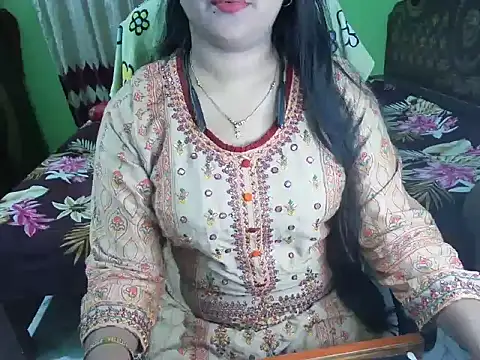 BengaliQueenStar Live XXX Chat