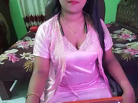 BengaliQueenStarn Live XXX chat