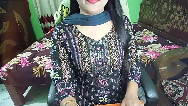 BengaliQueenStar's Live XXX Chat