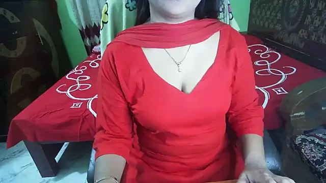 BengaliQueenStar Adlı Modelin Canlı XXX Sohbeti